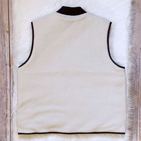 The North Face Women’s Cuchillo Reversible Root Brown Burgundy Vest - Picture 6 of 9